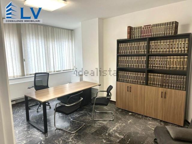 Ufficio in affitto di 100 m² in Via Adige