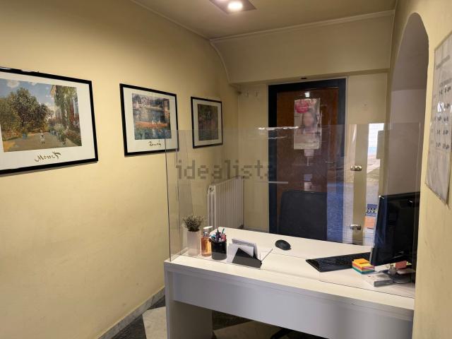 Ufficio in affitto di 100 m² in Via Antonio Gramsci, 31