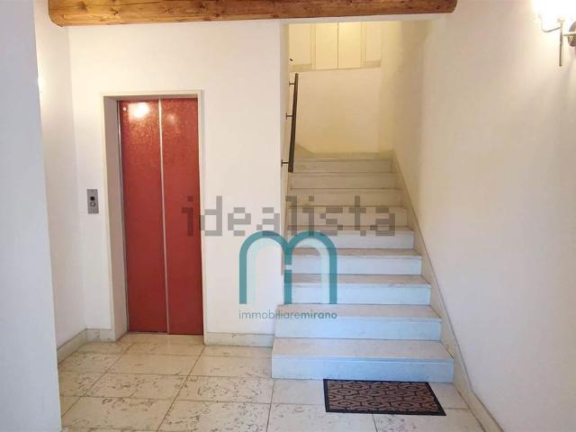Ufficio in affitto di 100 m² in Via Barche