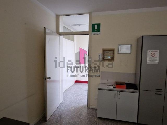 Ufficio in affitto di 100 m² in Via del Santo