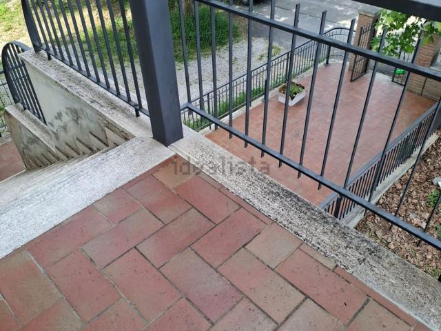 Ufficio in affitto di 100 m² in Via delle Terme Sud, 100