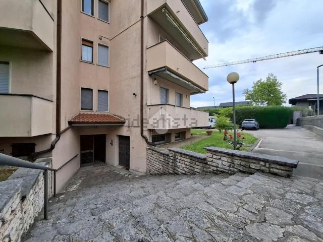 Ufficio in affitto di 100 m² in Via G. Verdi, 13