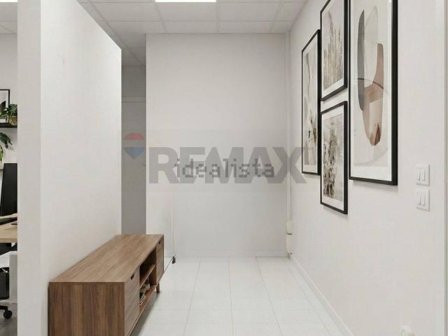 Ufficio in affitto di 100 m² in Via Giacinto Andrea Longhin, 103
