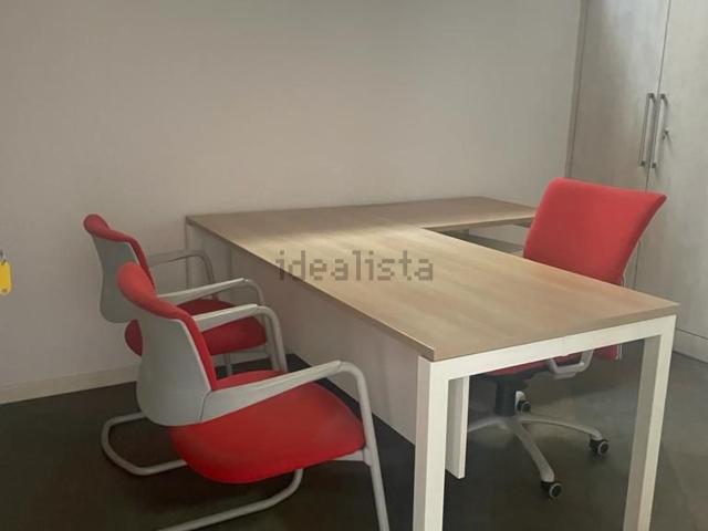 Ufficio in affitto di 100 m² in Via Giacomo Matteotti, 16
