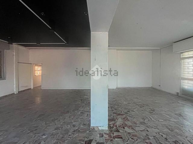 Ufficio in affitto di 100 m² in Via Gramsci, 1