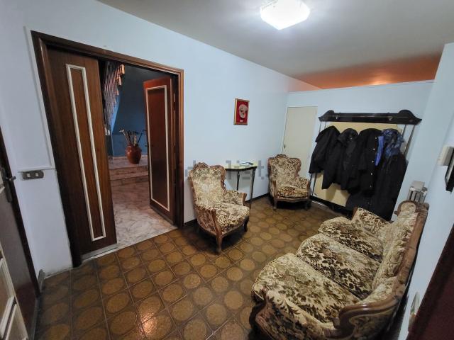 Ufficio in affitto di 100 m² in Via Paolo Leni Spadafora