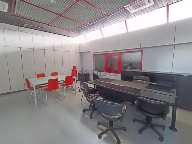 Ufficio in affitto di 10 m² in Via Antonio Gallus, 79