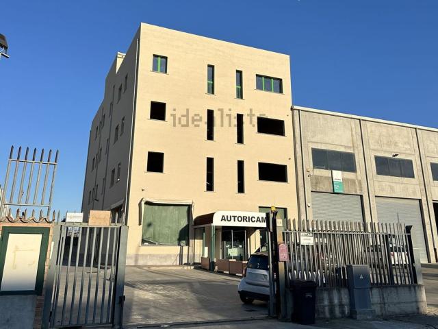 Ufficio in affitto di 115 m² in Contrada Difesa
