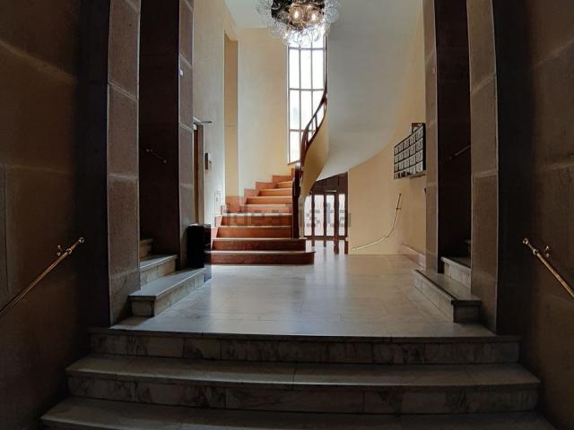 Ufficio in affitto di 115 m² in Largo Castello