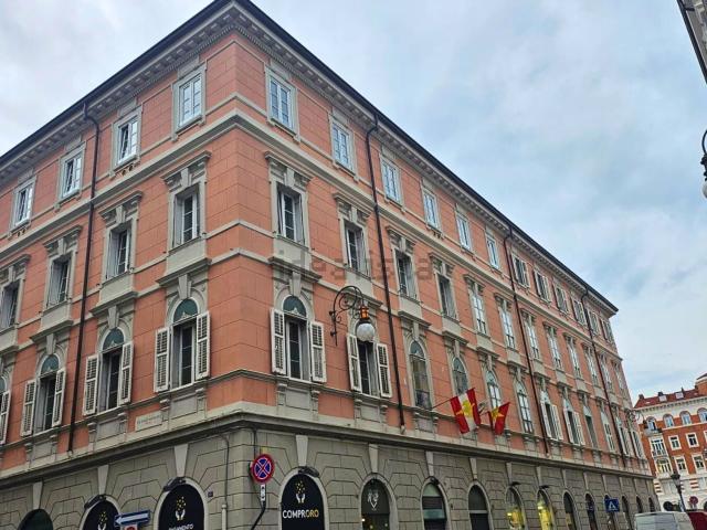 Ufficio in affitto di 116 m² in Via Niccolò Machiavelli, 13