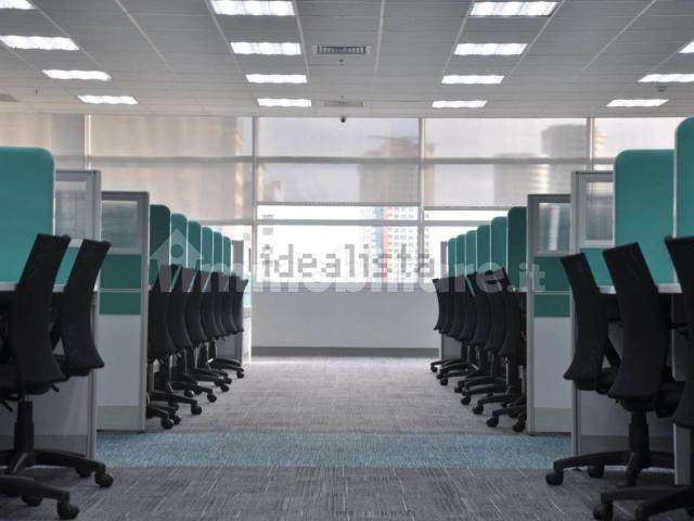 Ufficio in affitto di 1100 m²