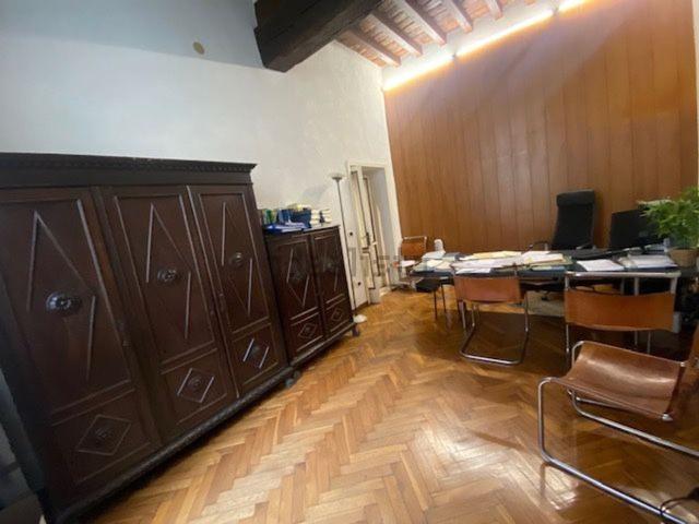Ufficio in affitto di 110 m²