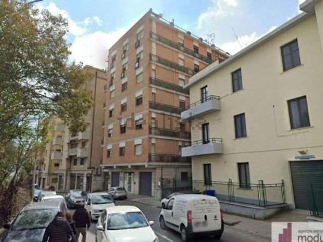 Ufficio in affitto di 110 m²