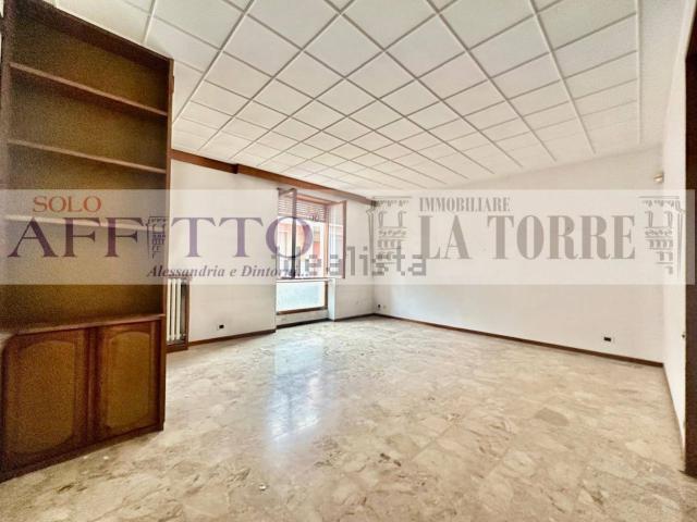 Ufficio in affitto di 110 m² in Piazza della Libertà