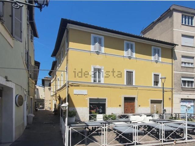 Ufficio in affitto di 110 m² in Piazza San Giovanni Decollato, 6