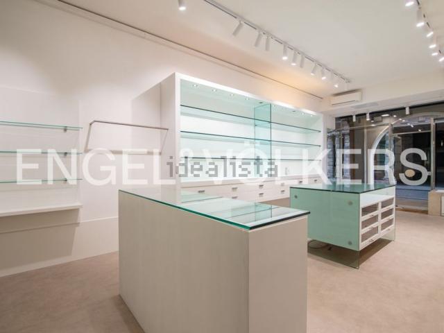 Ufficio in affitto di 110 m² in Via Altinate