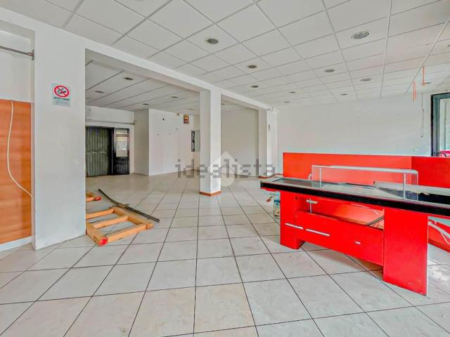 Ufficio in affitto di 110 m² in Via Claudia, 1