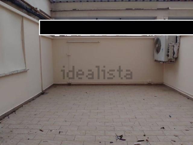 Ufficio in affitto di 110 m² in Via Grande, 95