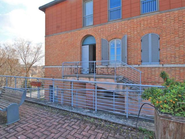 Ufficio in affitto di 110 m² in Viale Piero Calamandrei