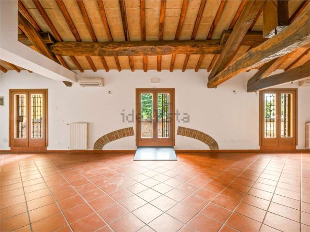 Ufficio in affitto di 110 m² in Viale Umberto I