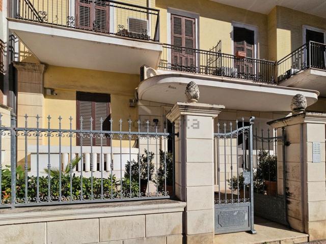 Ufficio in affitto di 110 m² in Viale Virgilio, 39