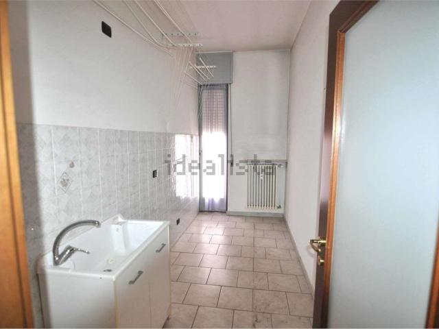 Ufficio in affitto di 125 m²