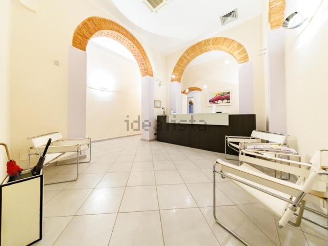 Ufficio in affitto di 125 m²