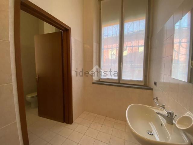 Ufficio in affitto di 125 m² in Via A. Moro, 33