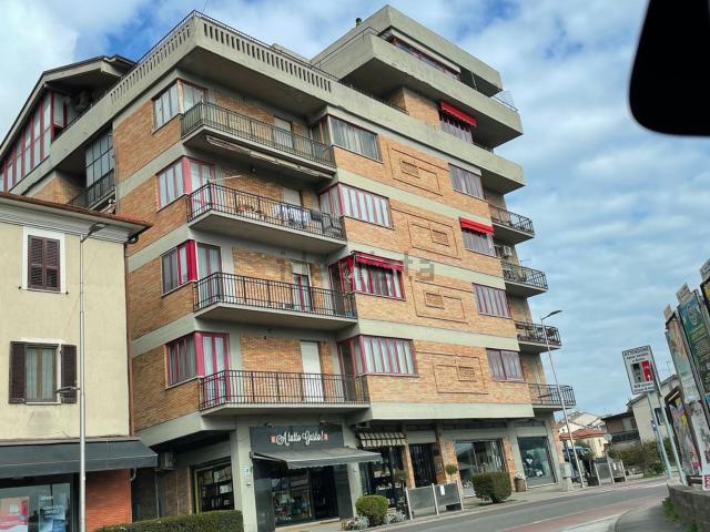 Ufficio in affitto di 125 m² in Via Tuderte