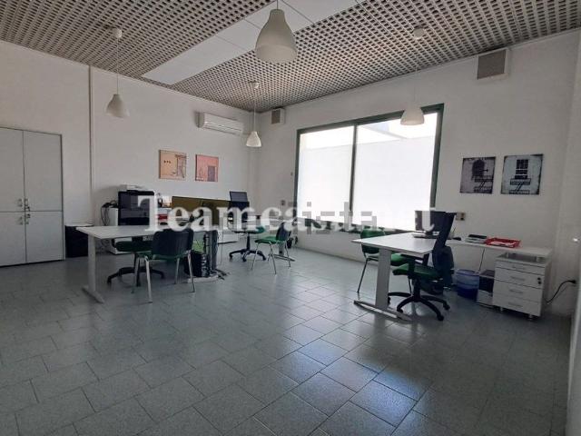Ufficio in affitto di 127 m²