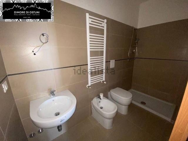Ufficio in affitto di 120 m²
