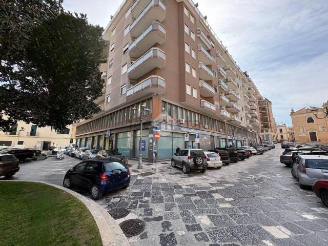Ufficio in affitto di 124 m² in Piazza Anime, 2