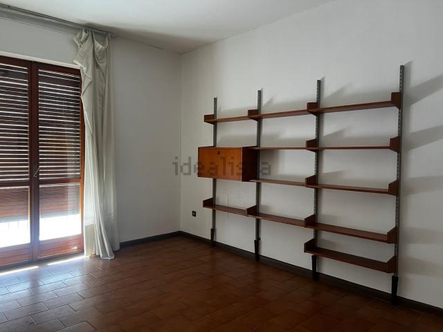 Ufficio in affitto di 120 m² in Via Orlando Vittorio Emanuele