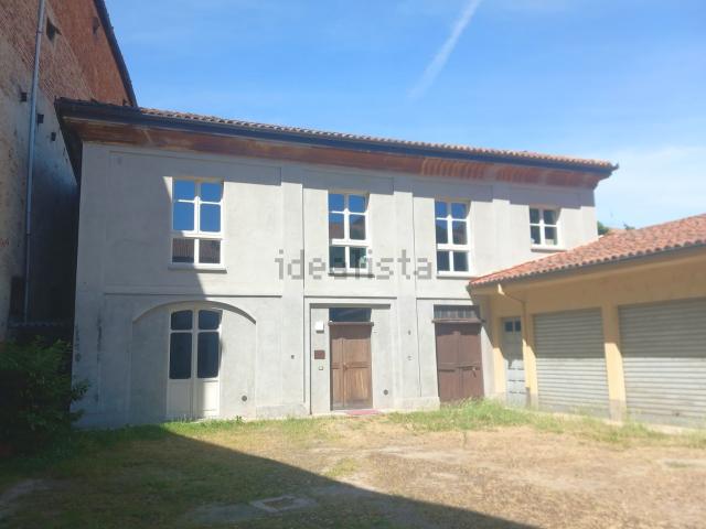 Ufficio in affitto di 120 m² in Via Francesco Caracciolo, 10