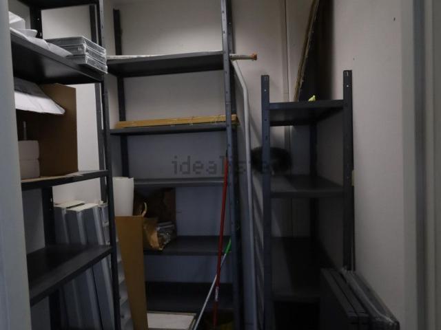 Ufficio in affitto di 120 m² in Via Panà