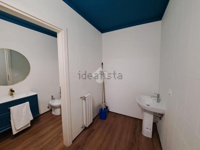 Ufficio in affitto di 120 m² in Via V. Bachelet, 5