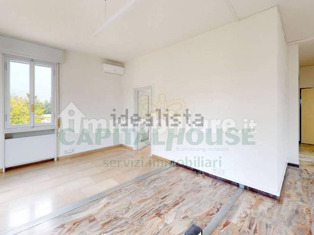 Ufficio in affitto di 123 m² in Via Alfieri Maserati, 10
