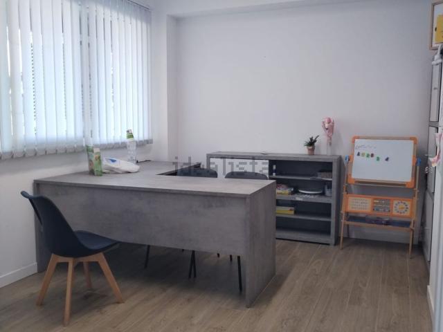 Ufficio in affitto di 12 m² in Via Italia, 97