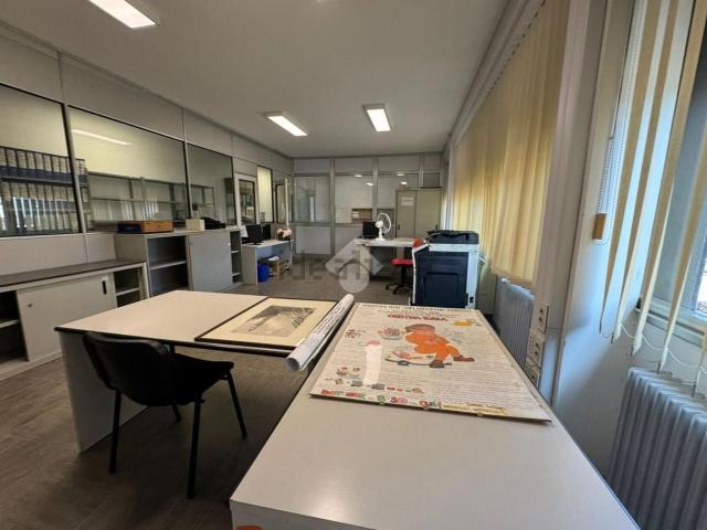 Ufficio in affitto di 134 m² in Via del Progresso, 16