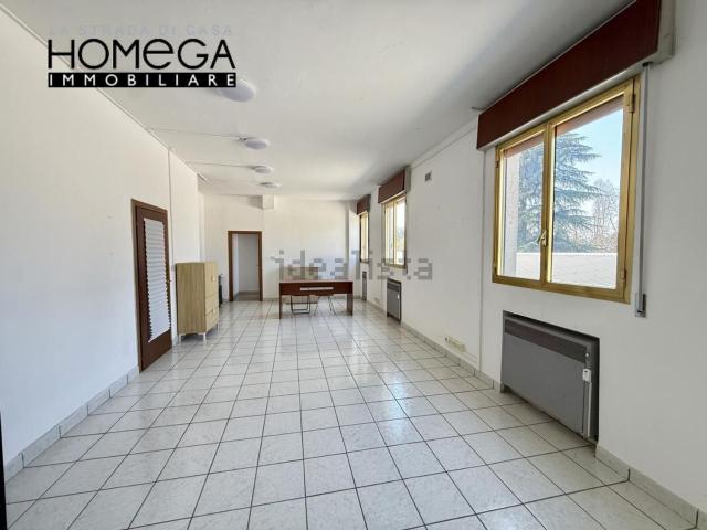 Ufficio in affitto di 134 m² in Via Giuseppe Parini, 7