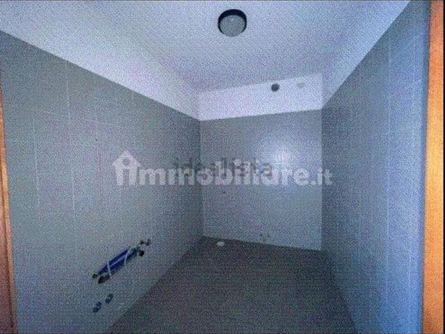Ufficio in affitto di 135 m² in Via Antonio Canova, 32