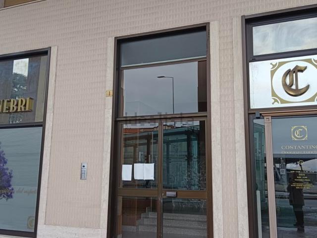 Ufficio in affitto di 136 m² in Corso Monviso, 1