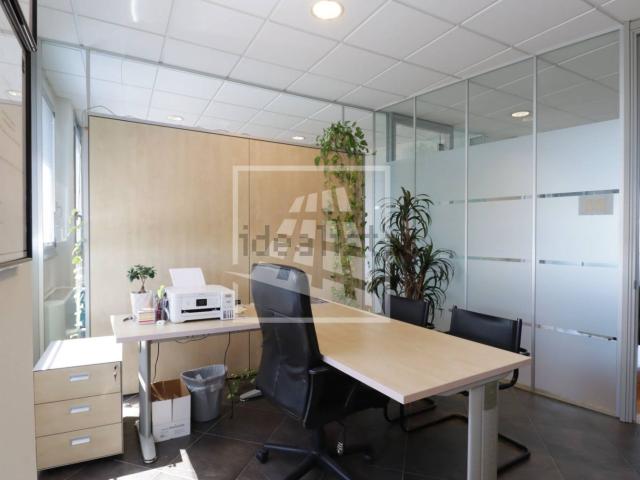 Ufficio in affitto di 137 m² in Via Faiti, 3