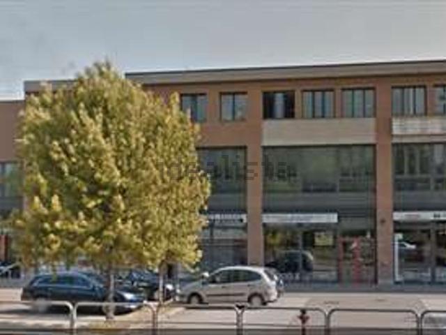 Ufficio in affitto di 139 m²