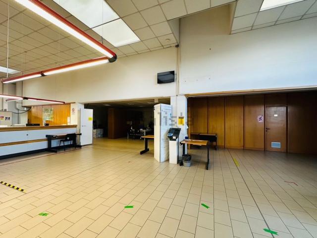 Ufficio in affitto di 1300 m² in Viale Palmanova, 216