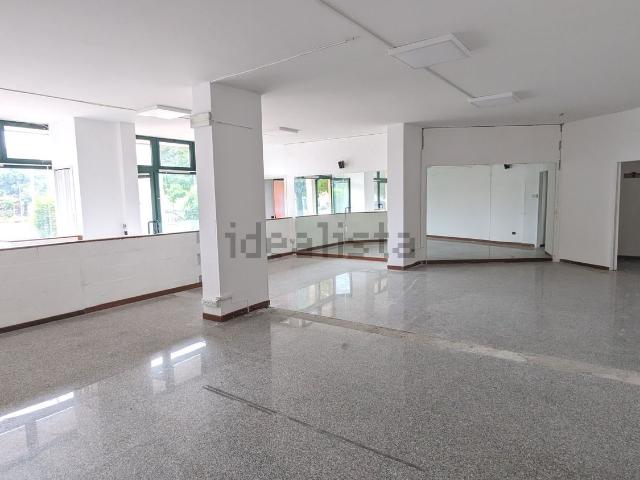 Ufficio in affitto di 130 m²