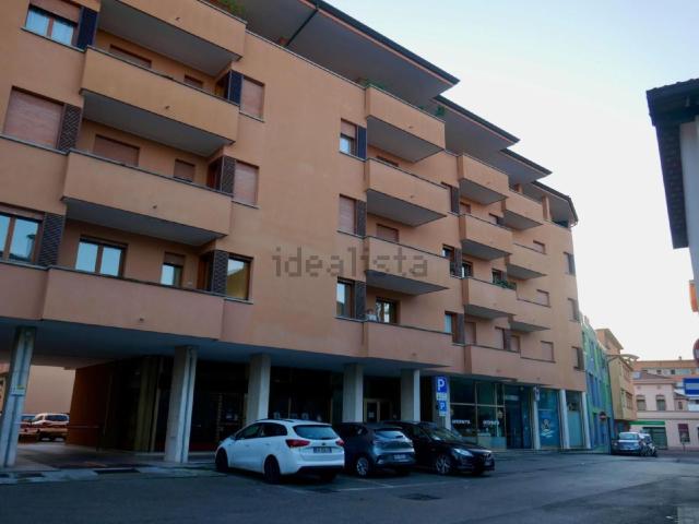 Ufficio in affitto di 130 m²