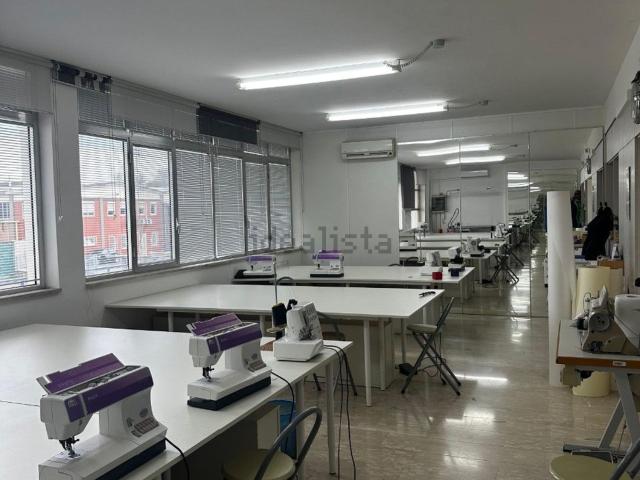 Ufficio in affitto di 130 m²