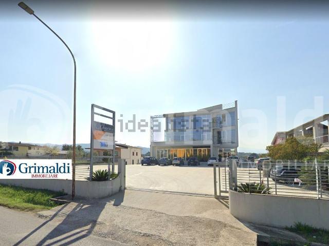 Ufficio in affitto di 150 m² in Contrada Piano Cappelle