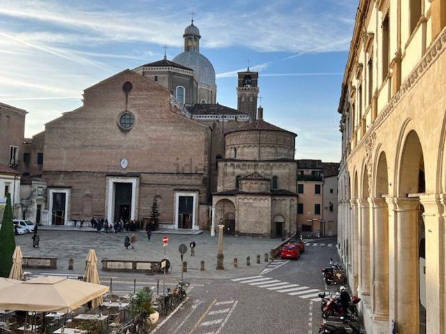 Ufficio in affitto di 130 m² in Piazza Duomo